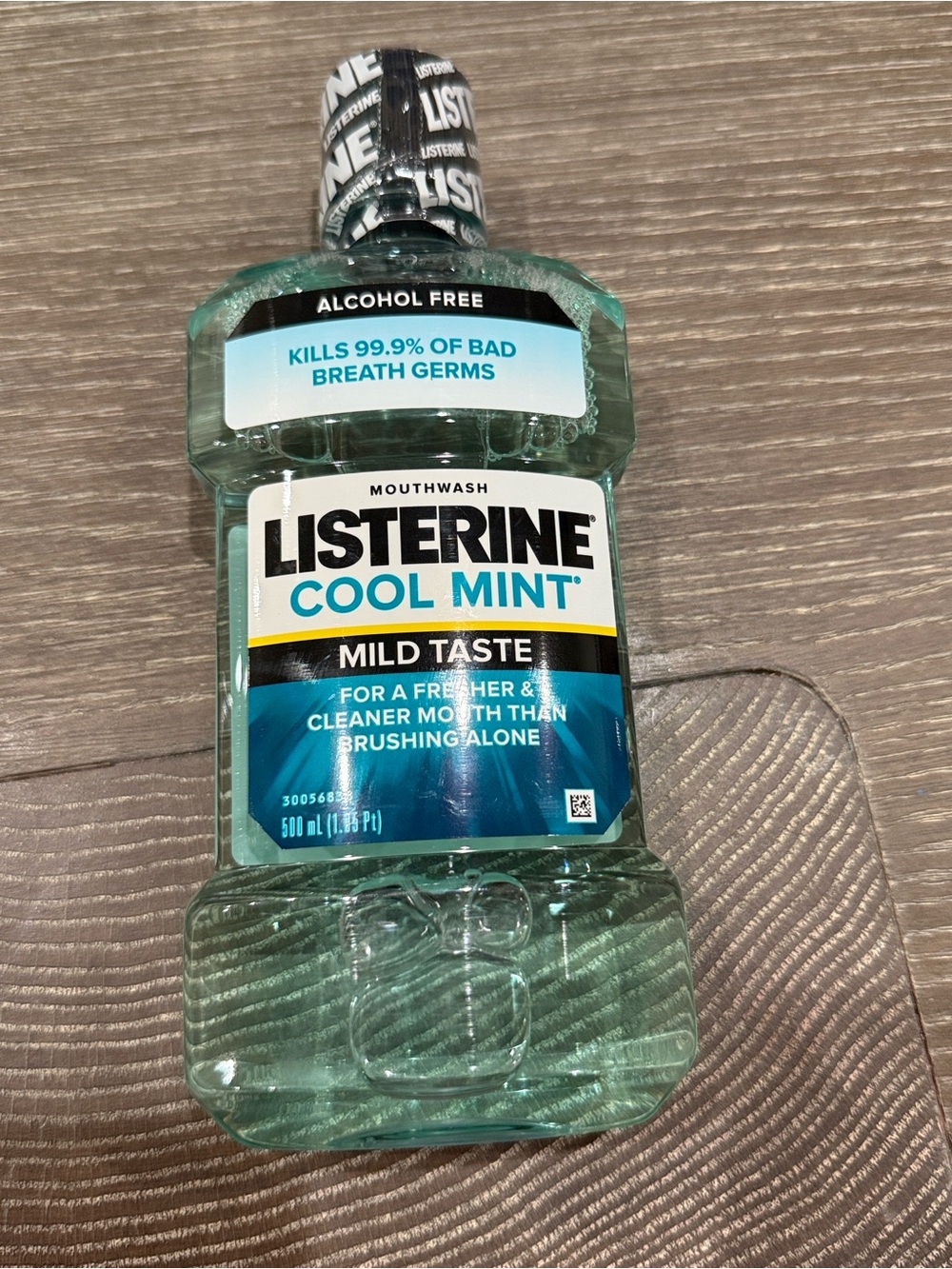 NWT Listerine Cool Mint Mouthwash Alcohol-free 500mL